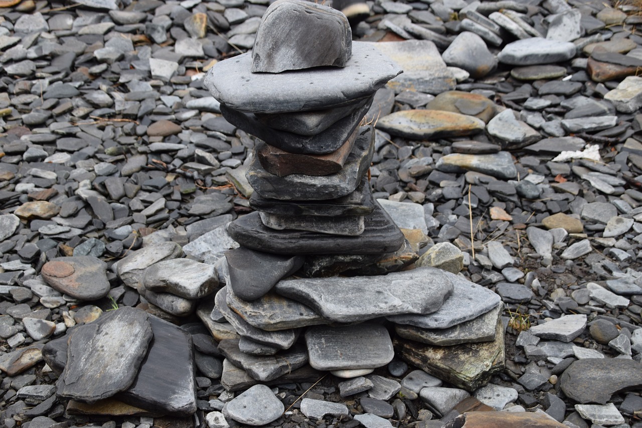 Image - desire pyramid on the lake