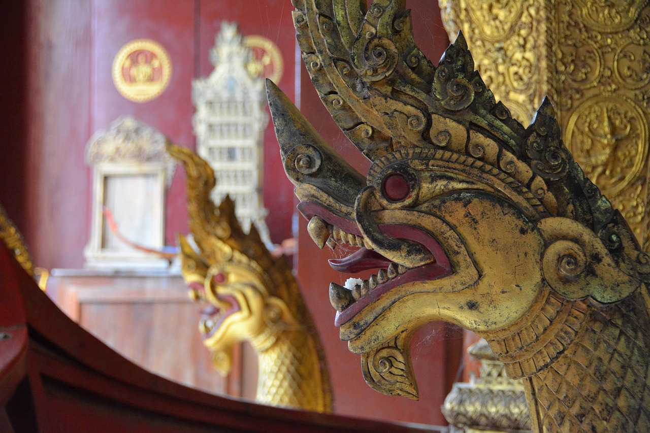 Image - laos luang prabang temple dragon