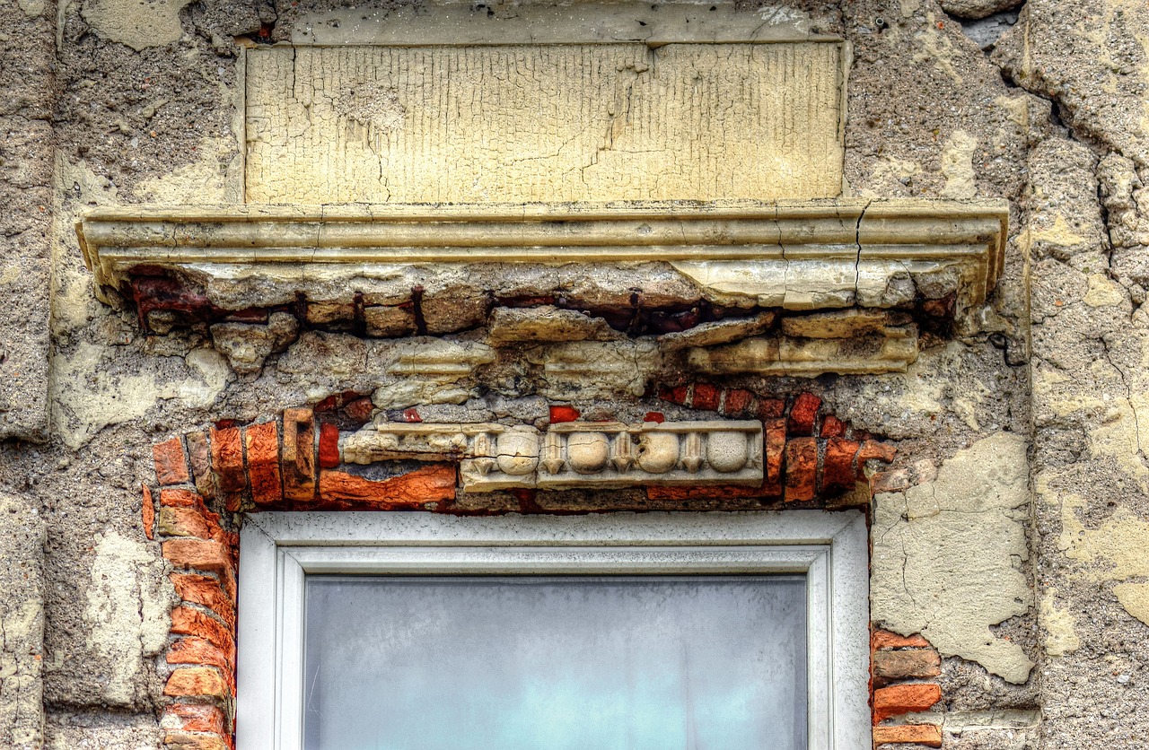 Image - window facade expired old