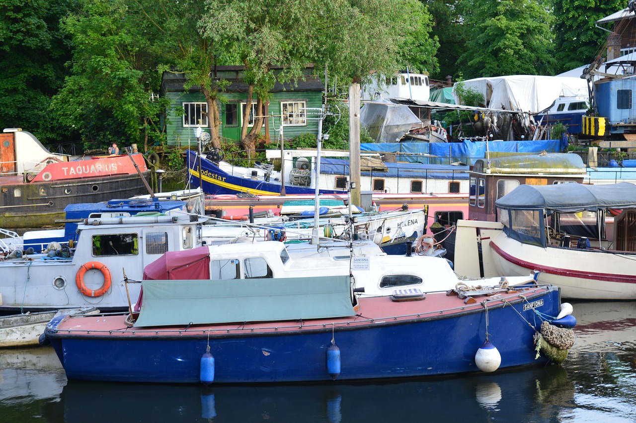 Image - river thames summer season water