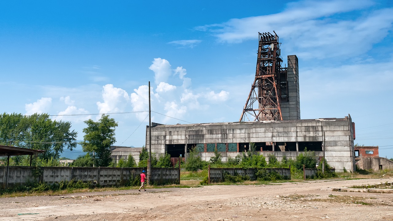 Image - decay factory leave ukraine