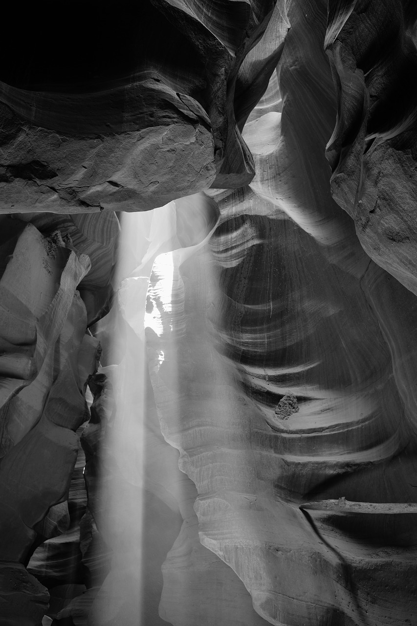 Image - antelope valley beam black and white