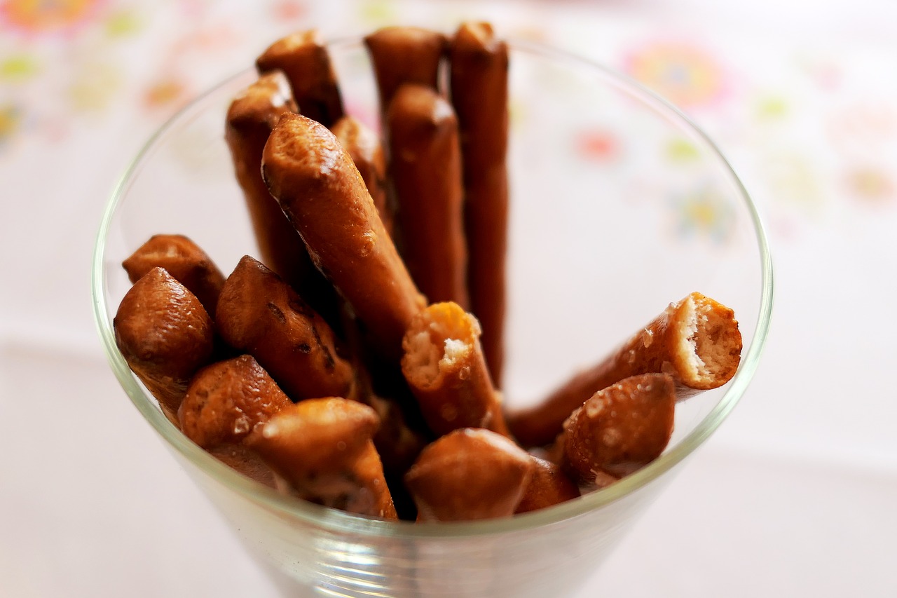 Image - pastries pretzels party snack salt