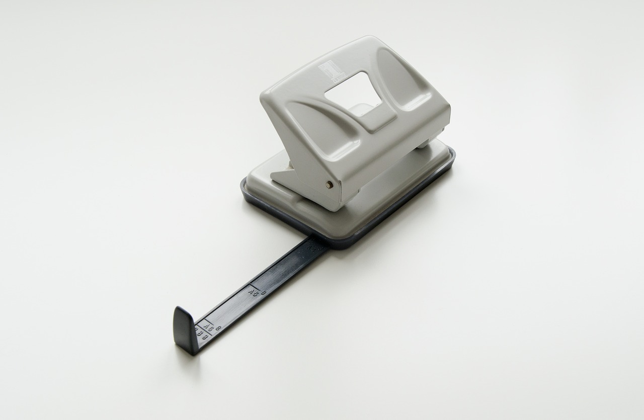 Image - hole puncher two hole hole punch