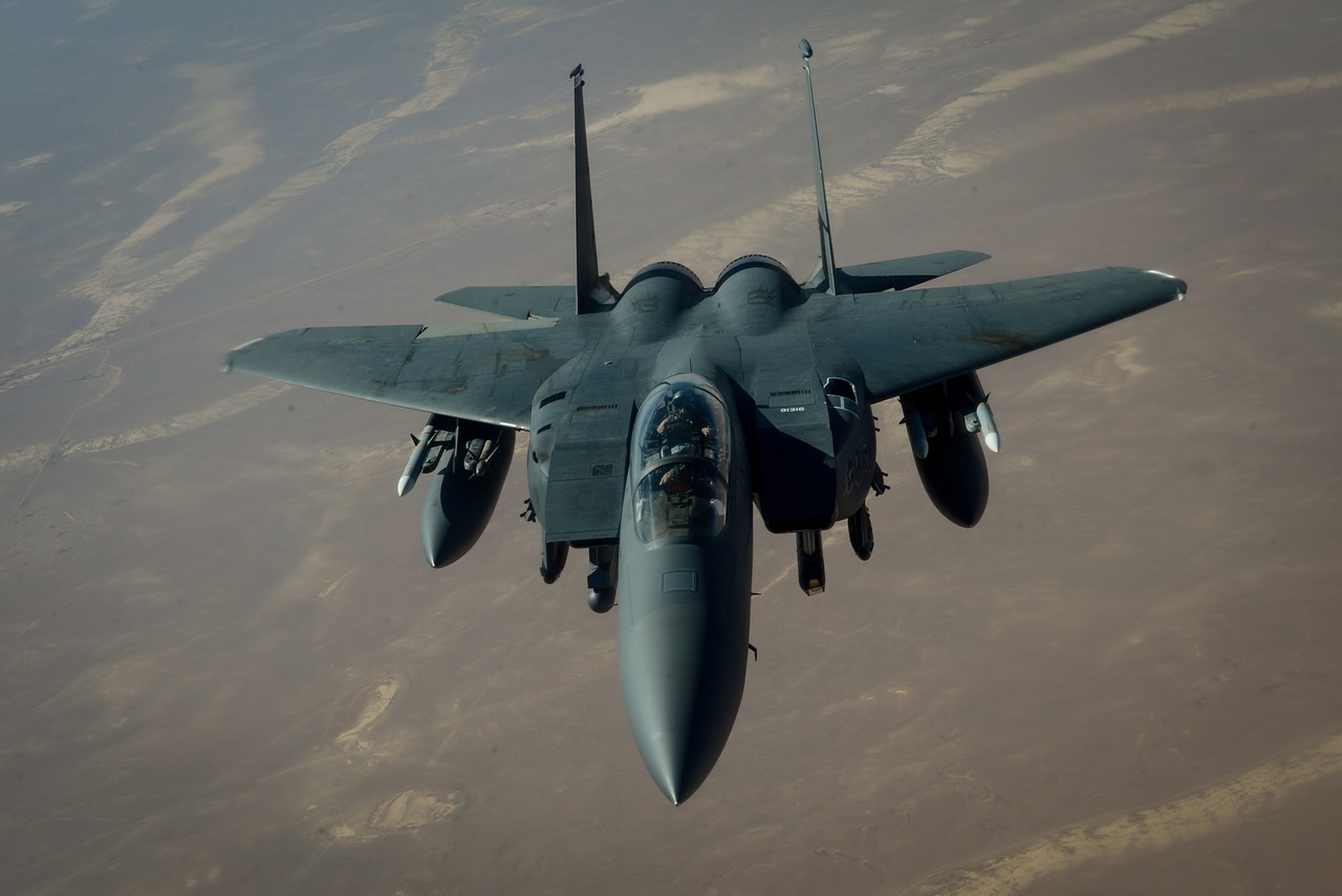 Image - f 15e strike eagle refueling