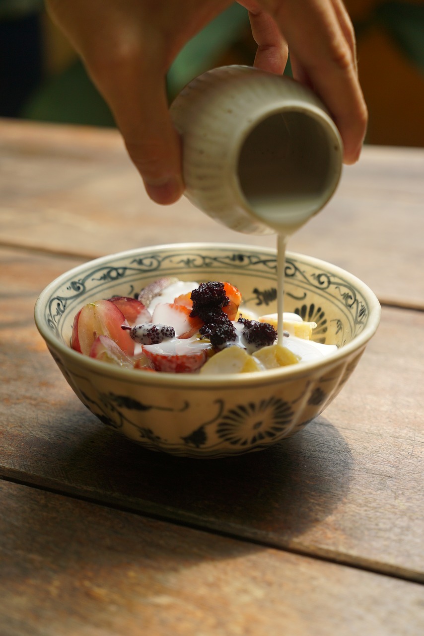Image - coconut milk muesli cornflakes