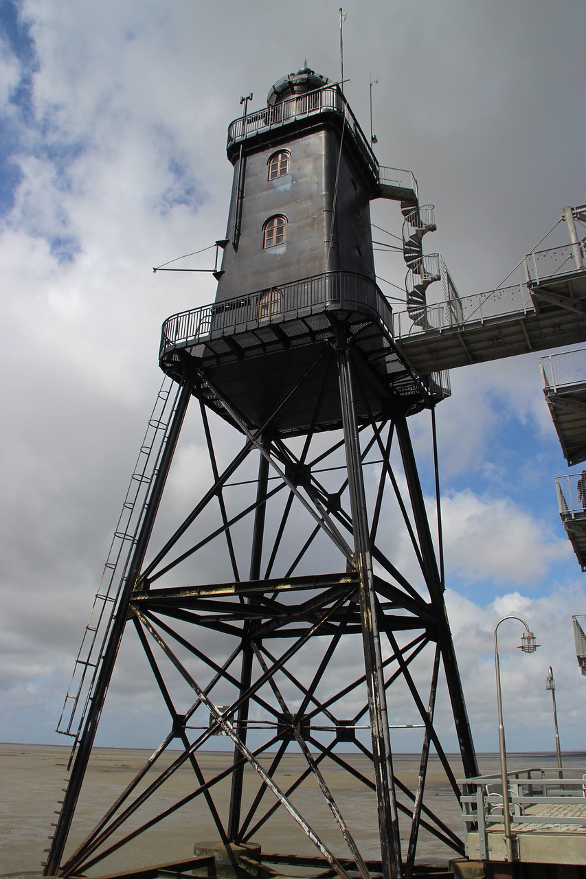 Image - lighthouse upper shipping dorum