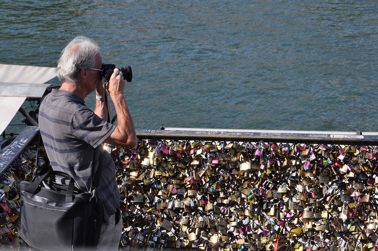 Image - paris photographer lock bridge