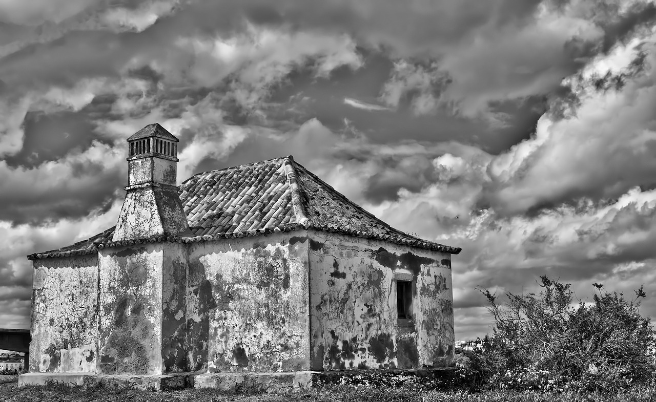 Image - house fisher portugal tavira