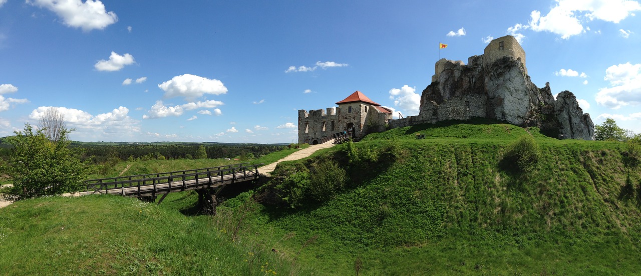 Image - castle the ruins of the poland