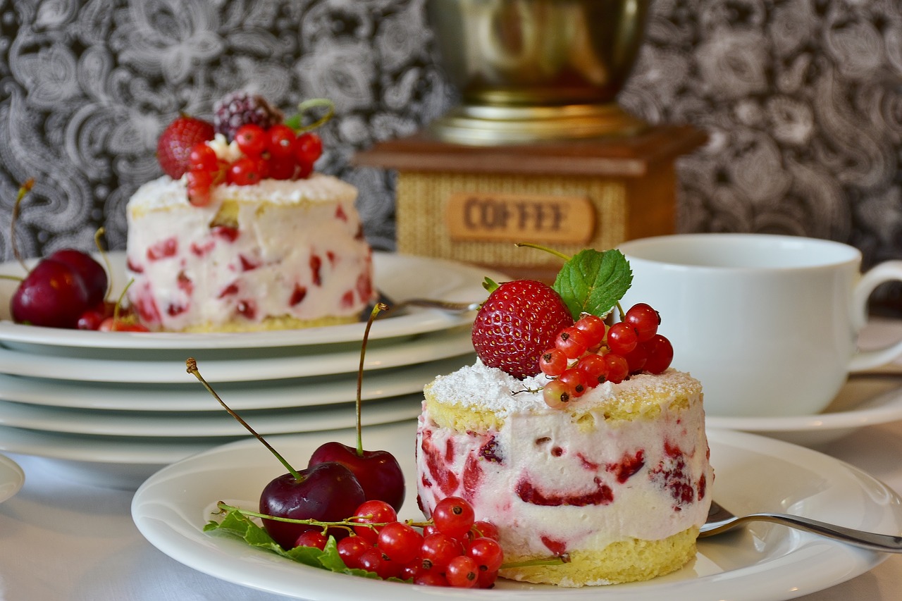 Image - cake strawberries