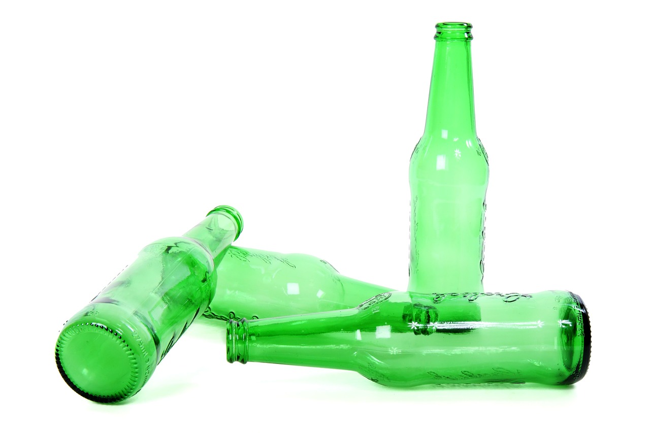 Image - alcohol beer bottle clean detail