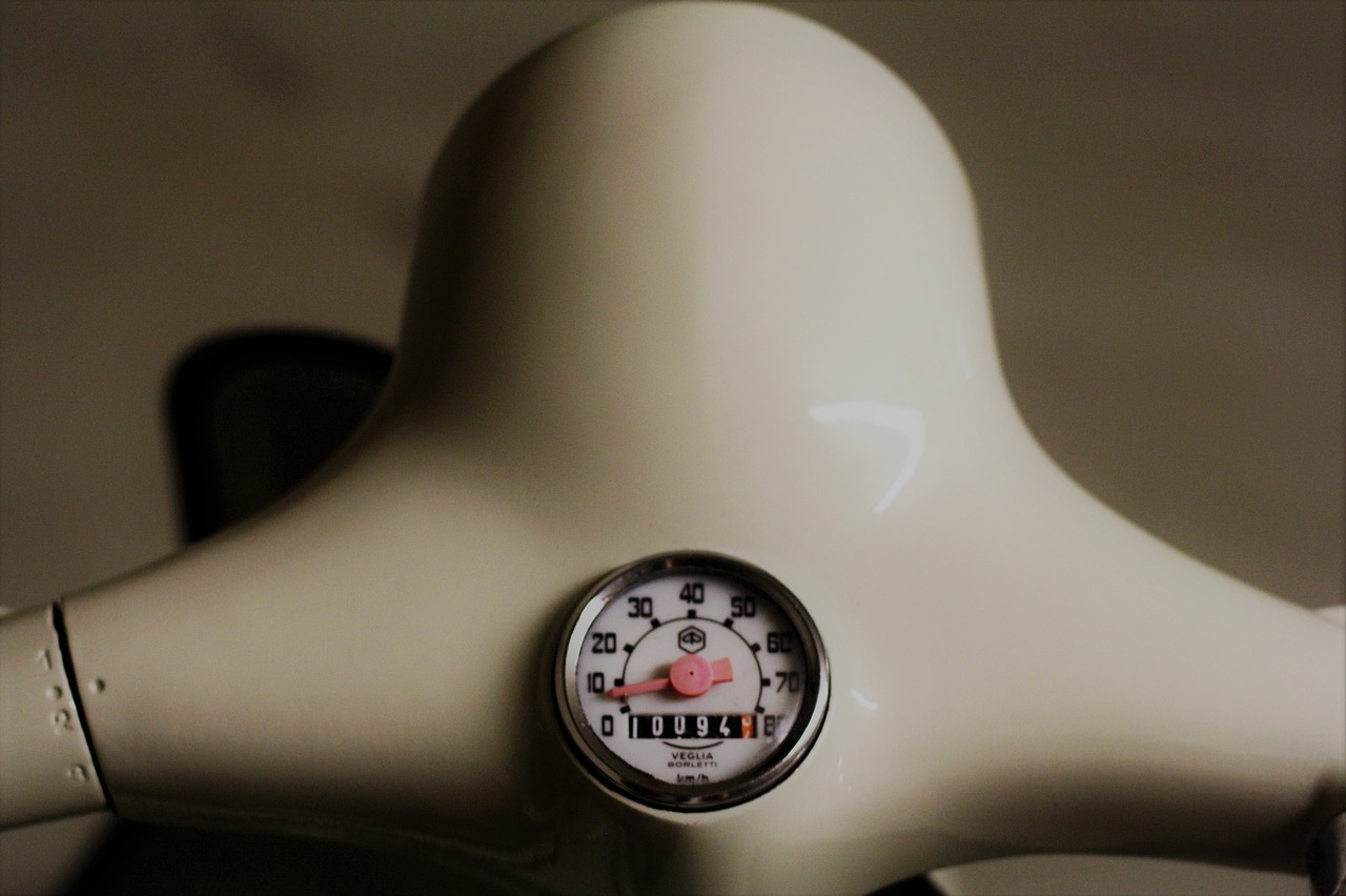 Image - handlebars speedo speedometer vespa