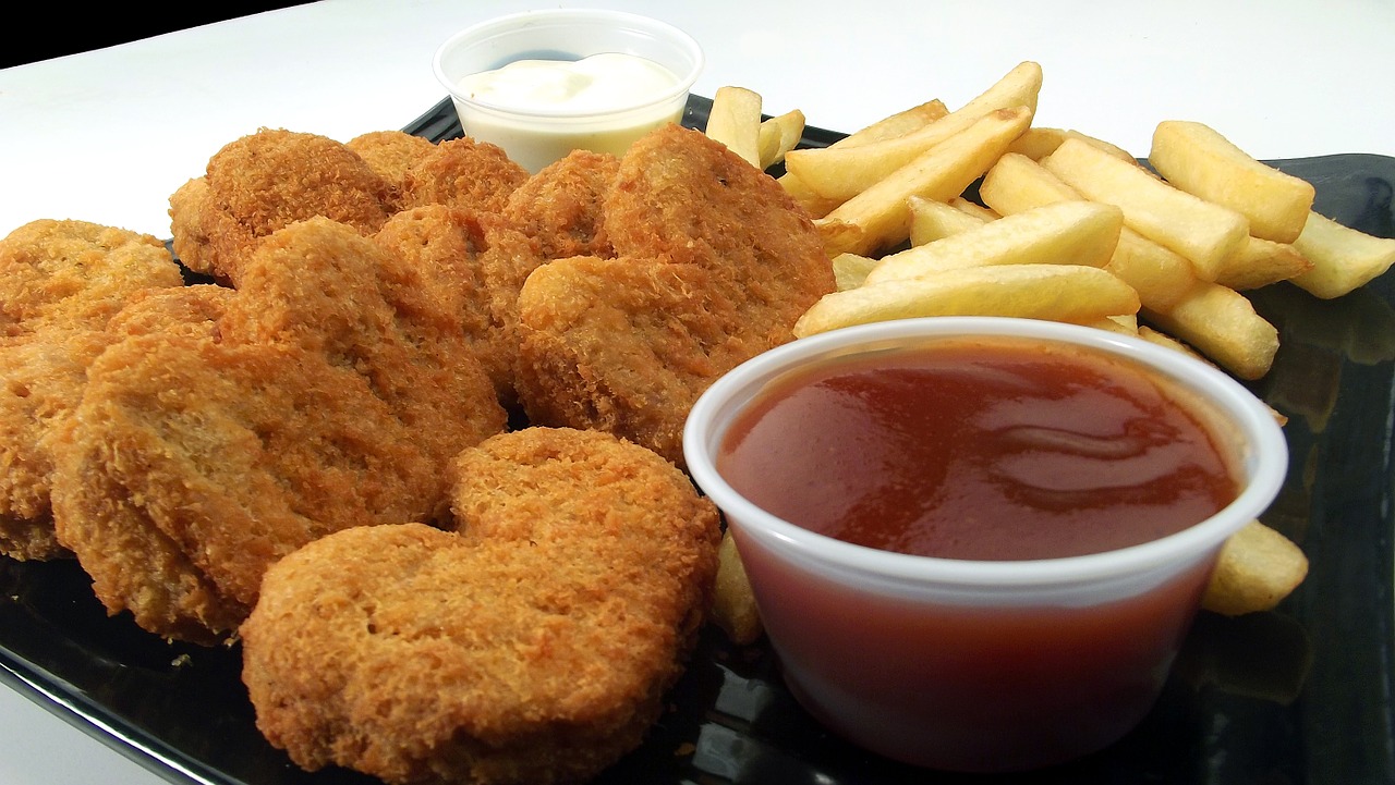 Image - chicken nuggets fries dip sauce