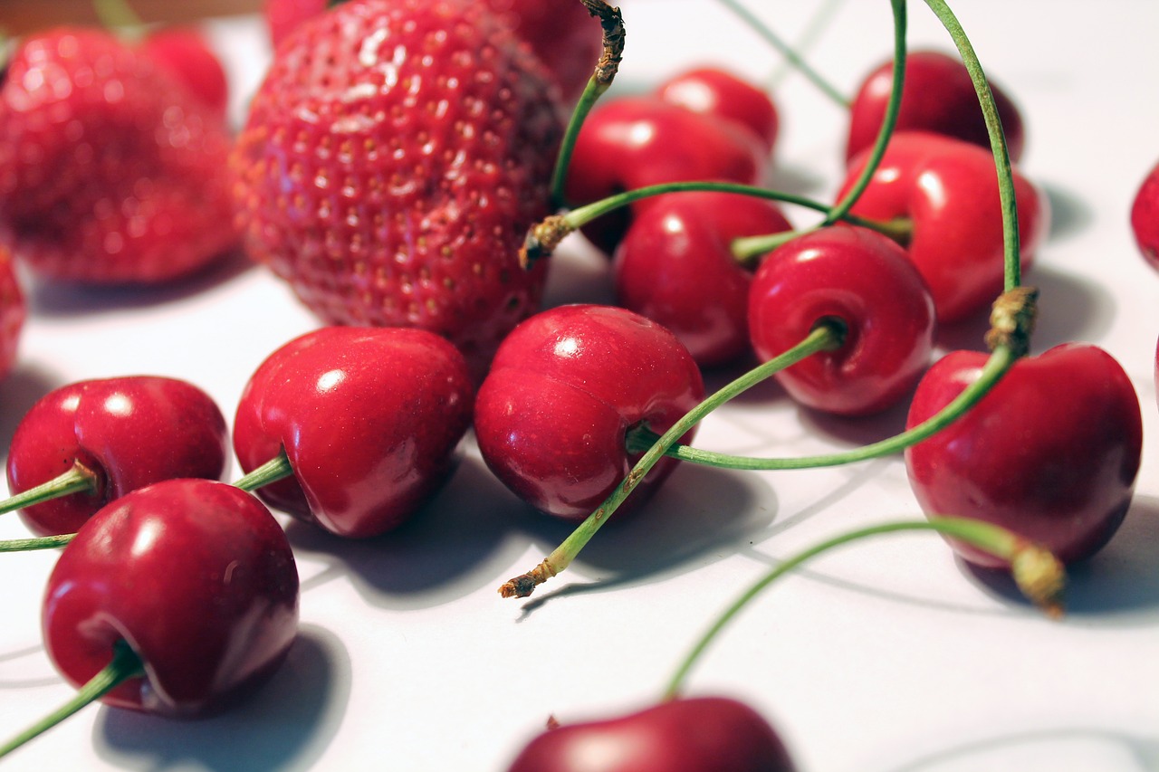 Image - food cherry berry summer closeup