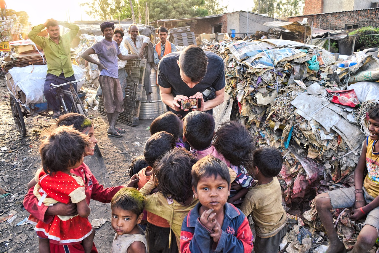 Image - poor india asia poverty people