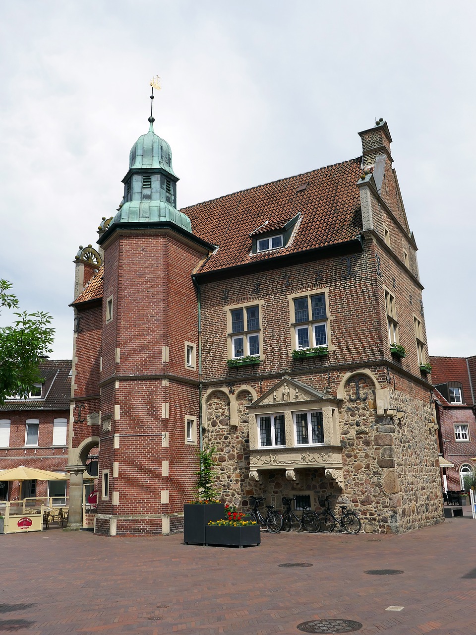 Image - meppen town hall old town facade