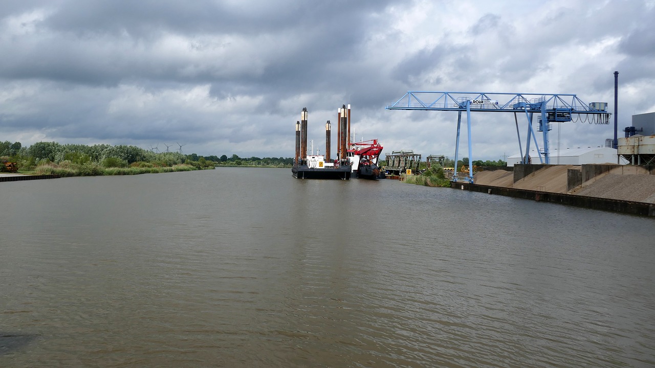 Image - papenburg germany industriehafen