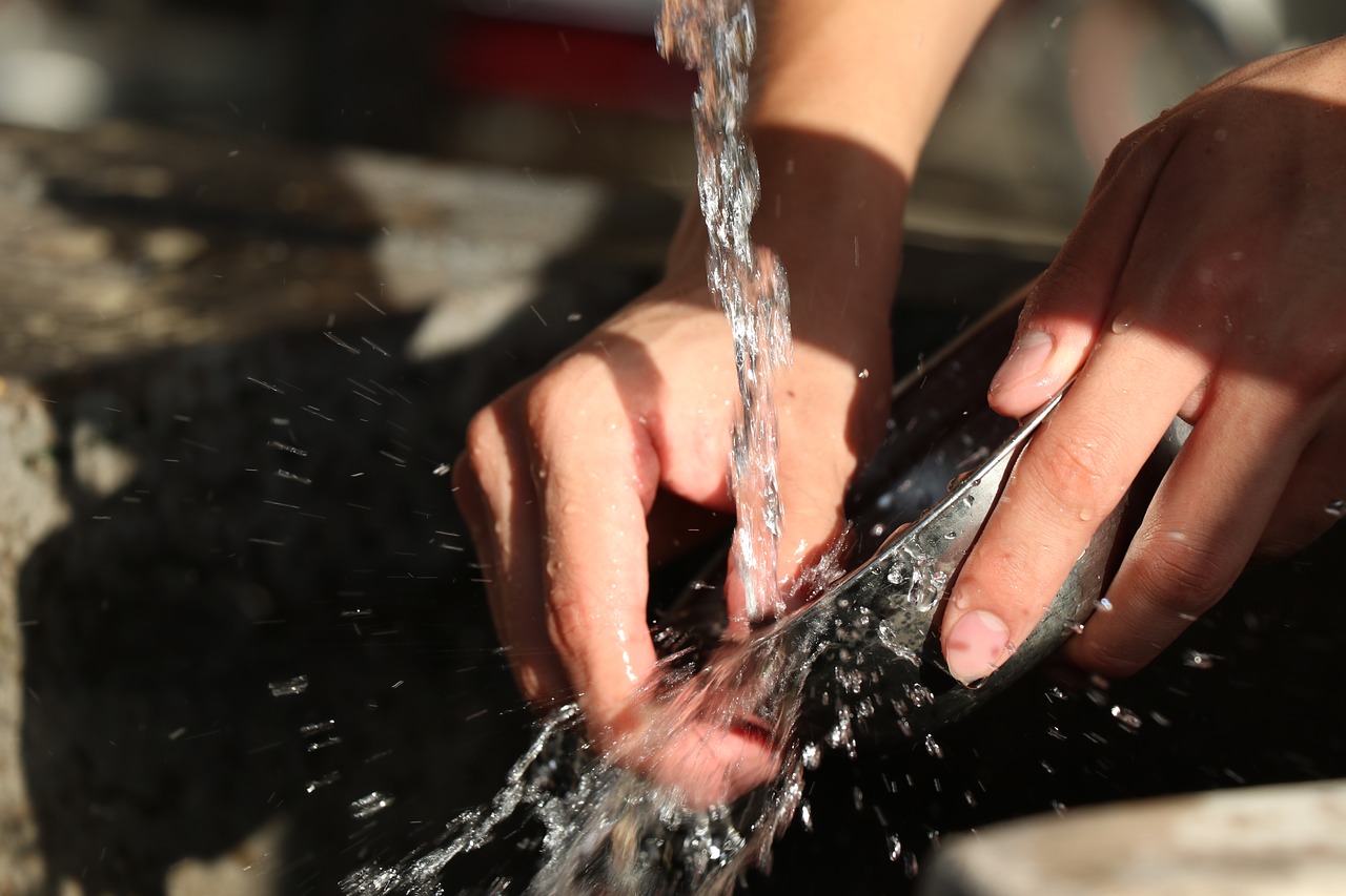 Image - water flow static wash the dishes