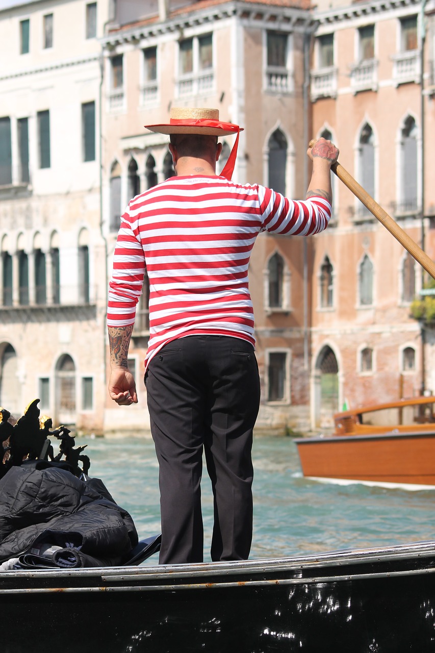 Image - venice gondolier gondola italian