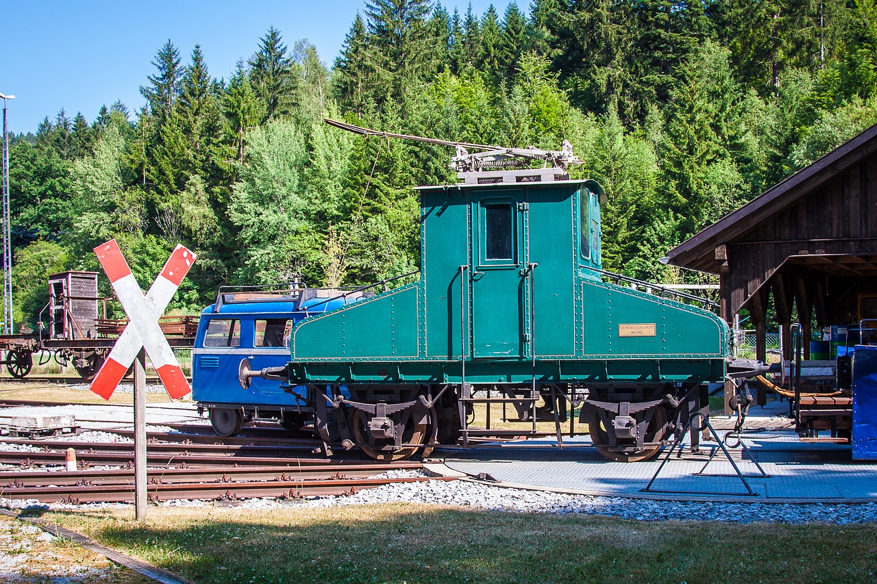 Image - railway loco crocodile locomotive