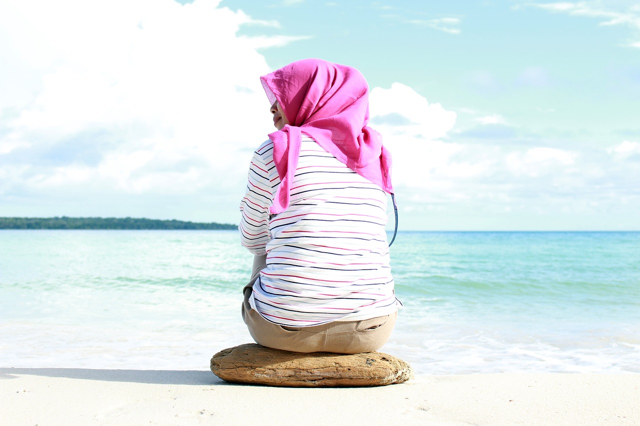 Image - man the sea the natural scenery