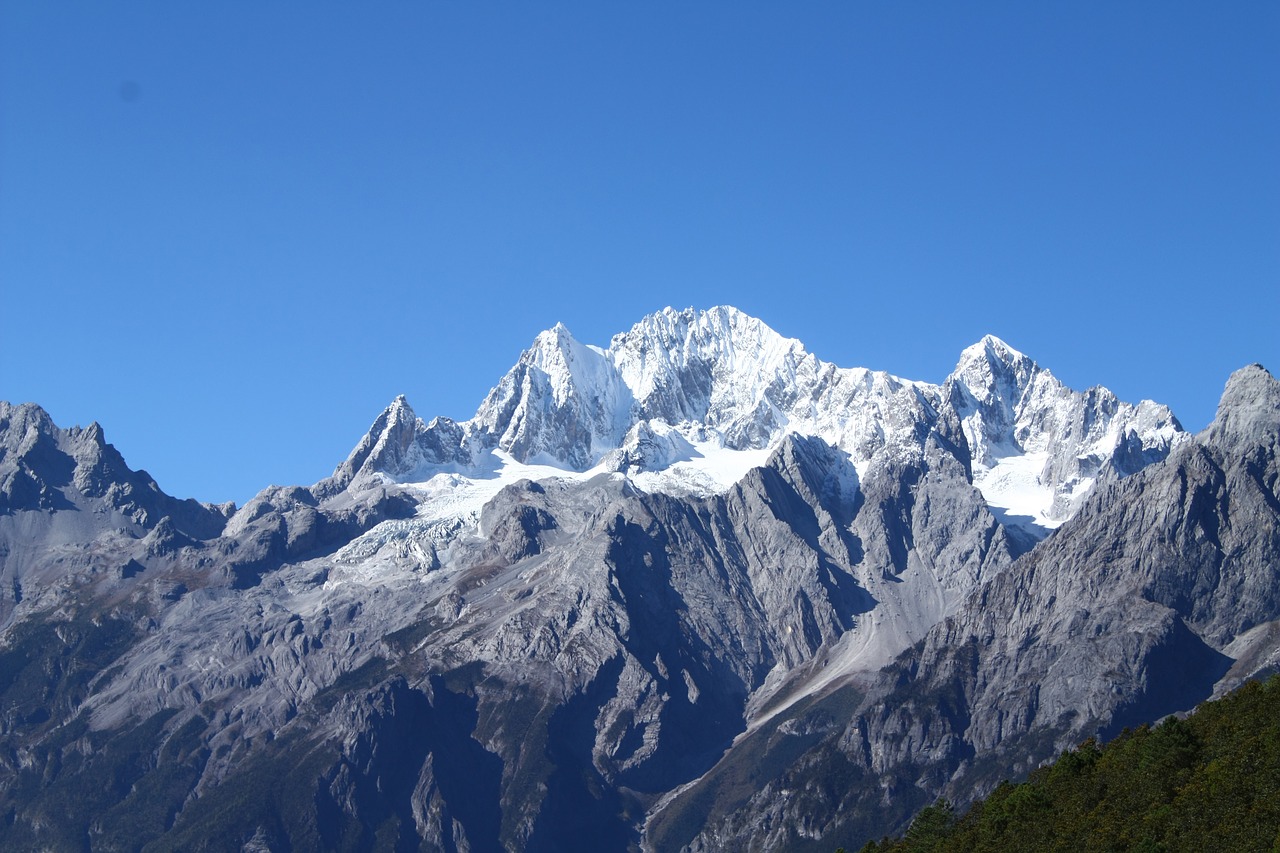 Image - lijiang the jade dragon snow mountain