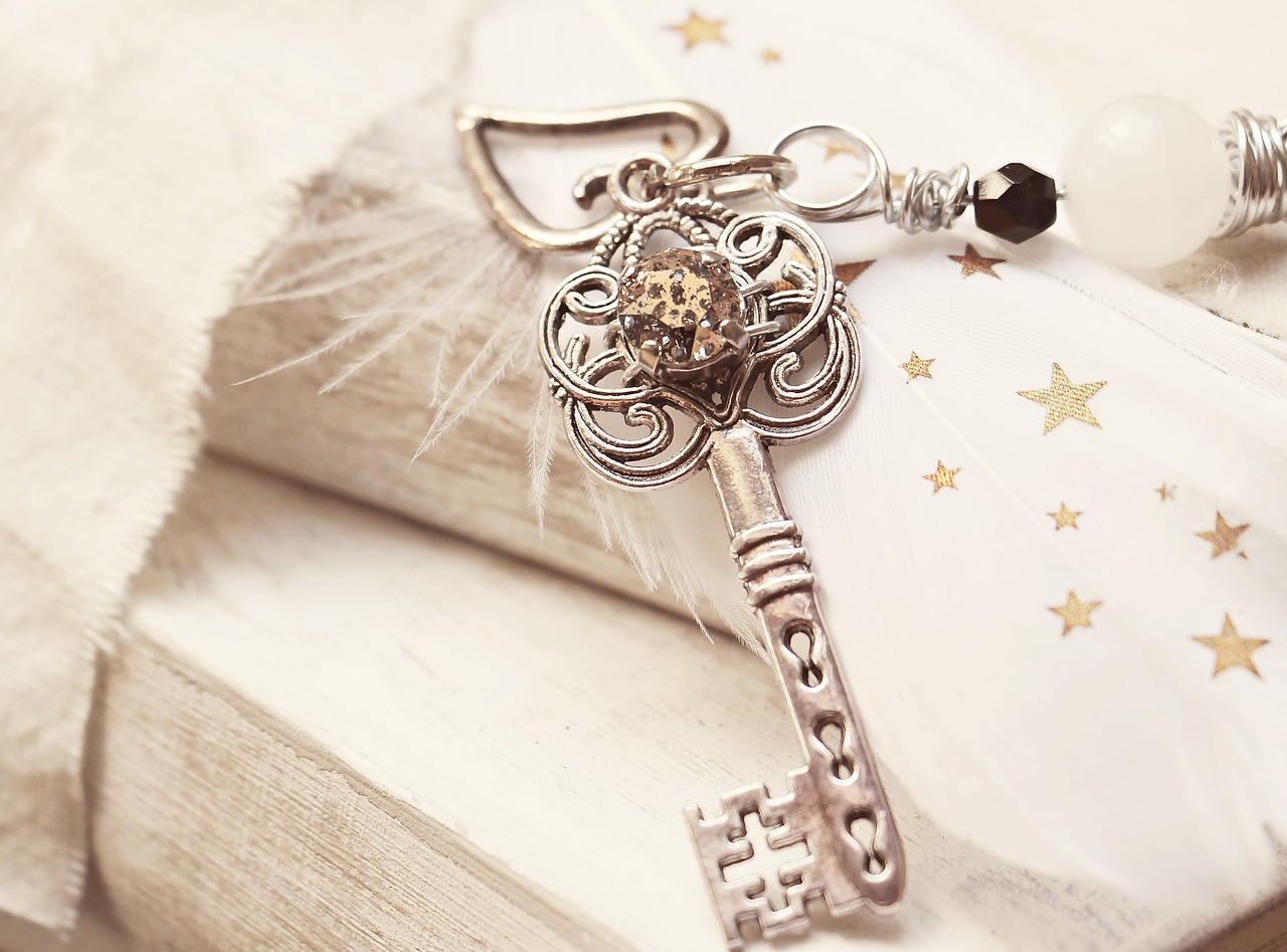 Image - key heart feather star pearl love
