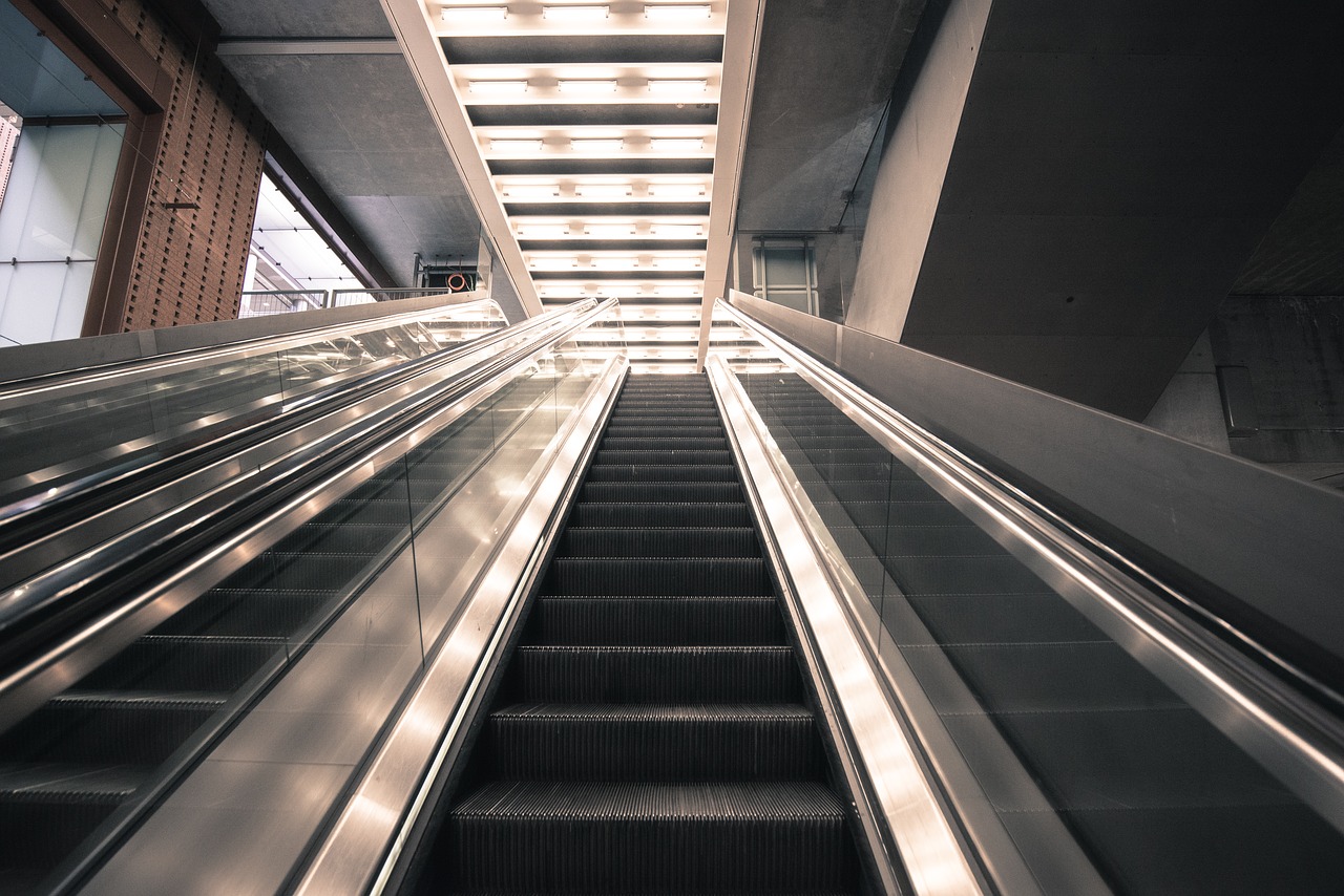 Image - escalator station transportation