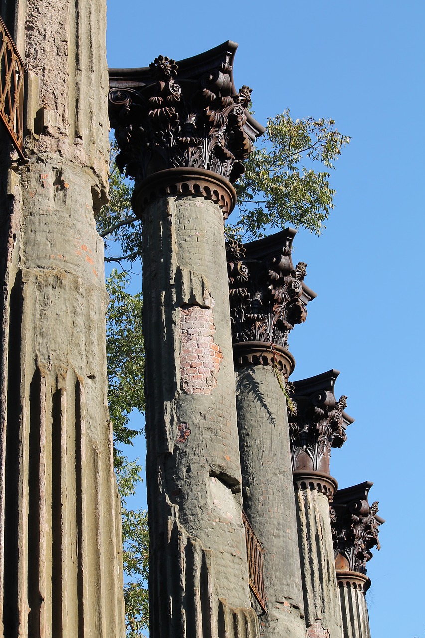 Image - windsor ruins columns italianate