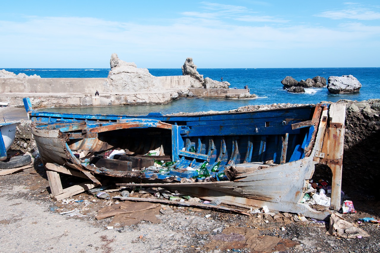 Image - broken boot port ain taya algeria