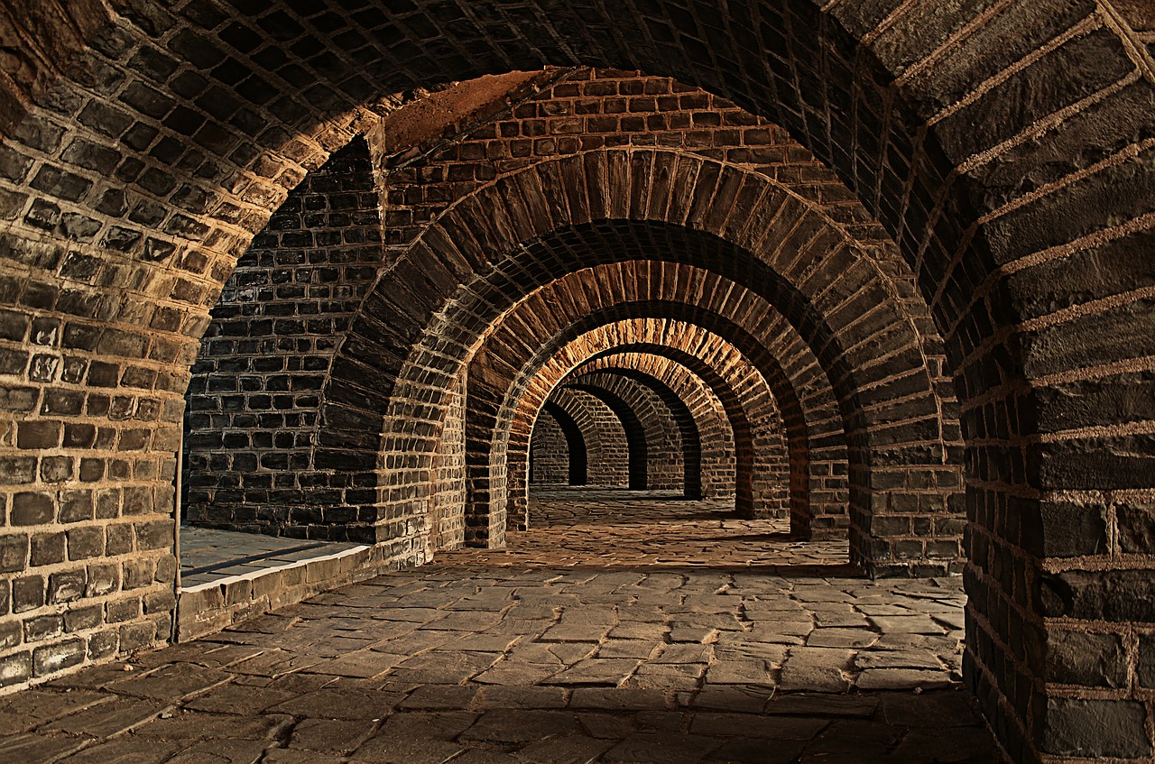 Image - vaulted cellar tunnel arches keller