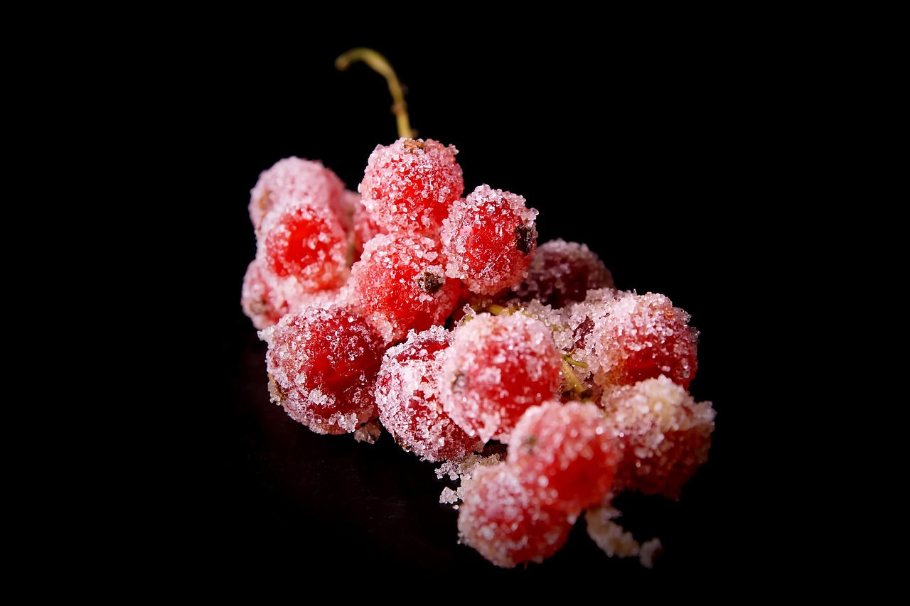 Image - berries sugar dessert fruits red