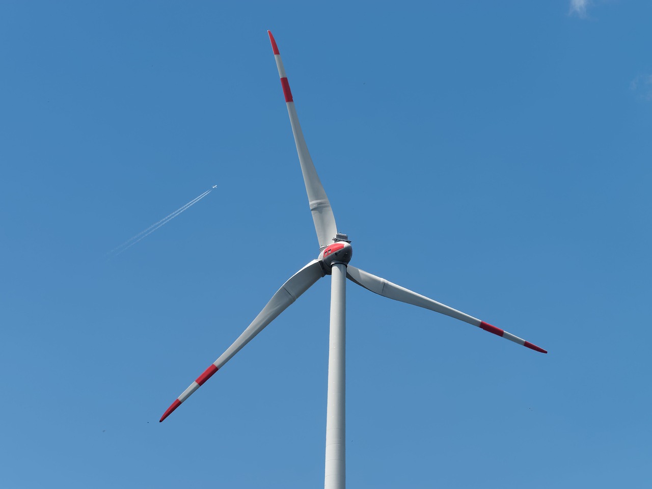 Image - eolienne energy wind turbine
