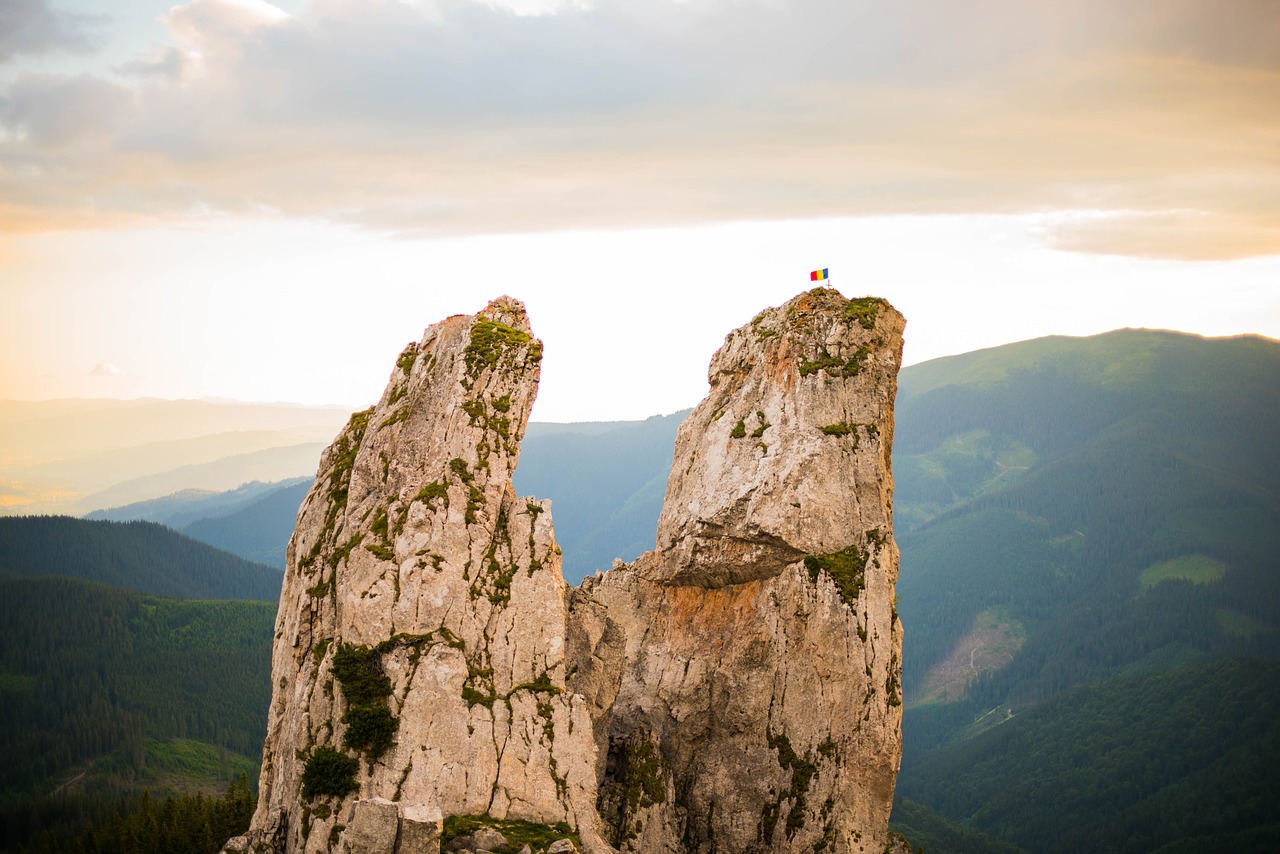 Image - sunset lady rocks rarau suceava