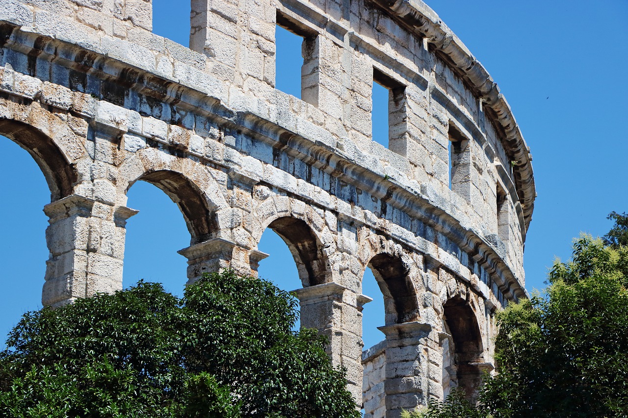 Image - amphitheater arcade roman building