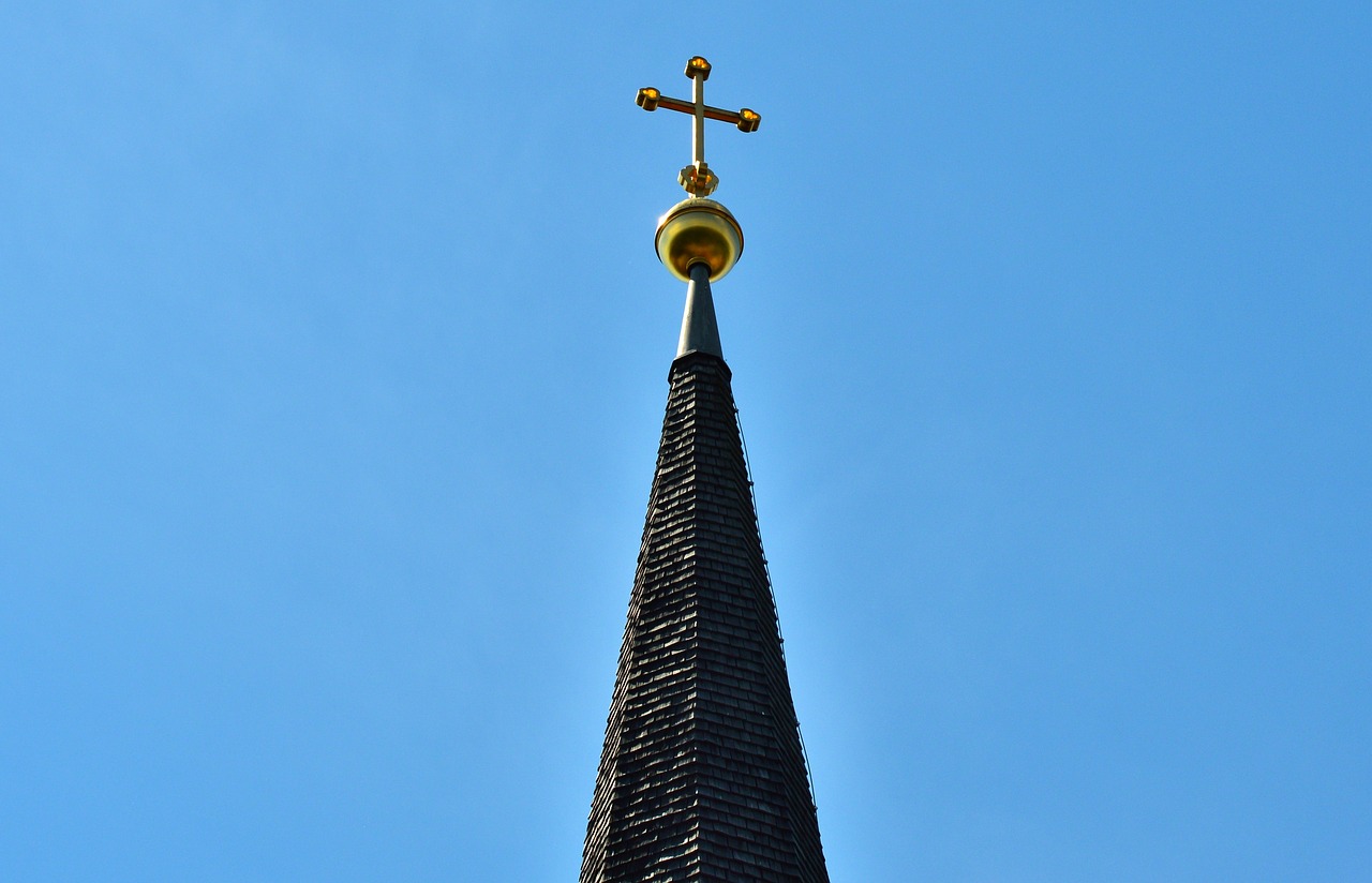 Image - spire steeple great church cross