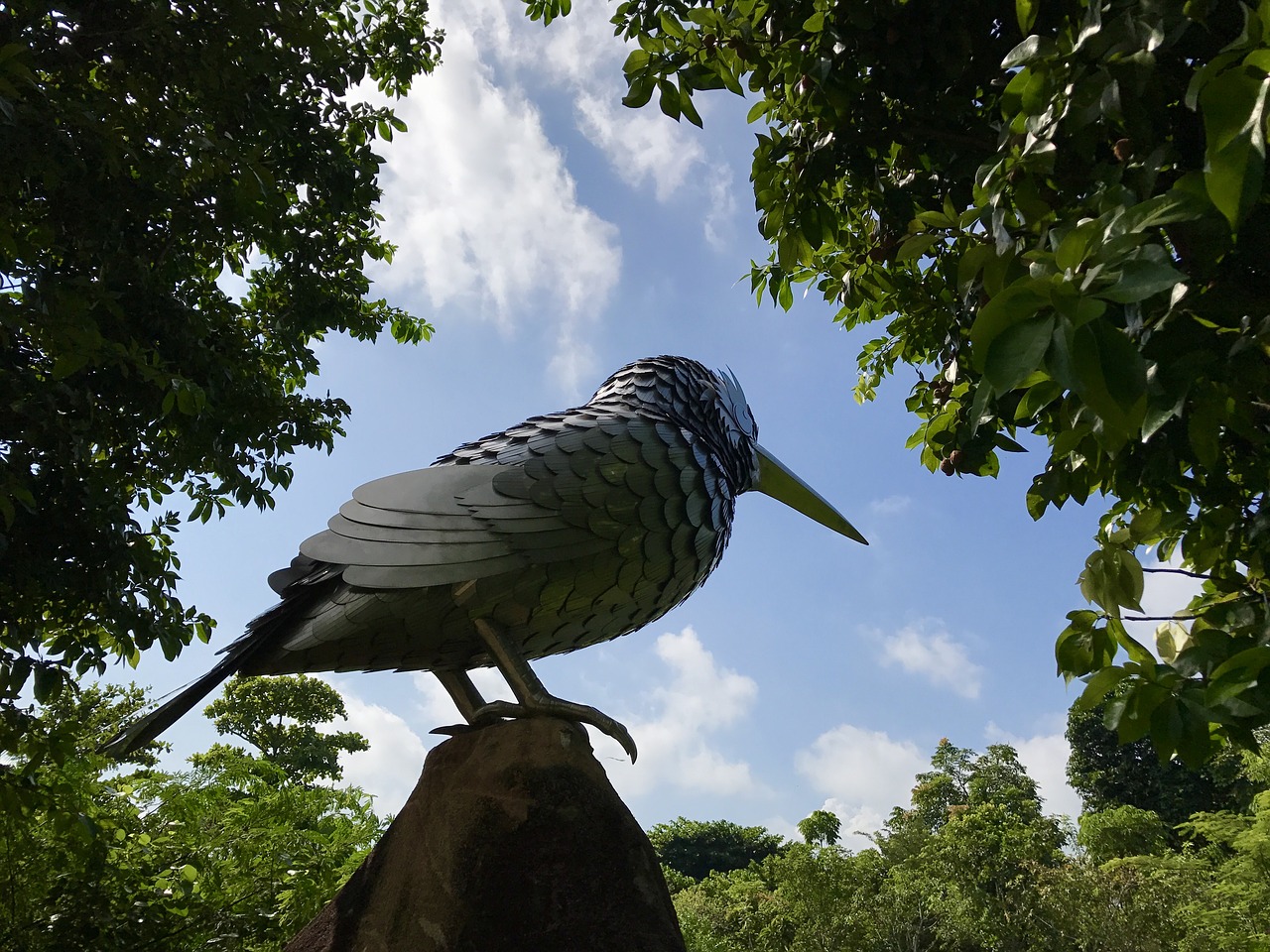 Image - bird sculpture design metal sky