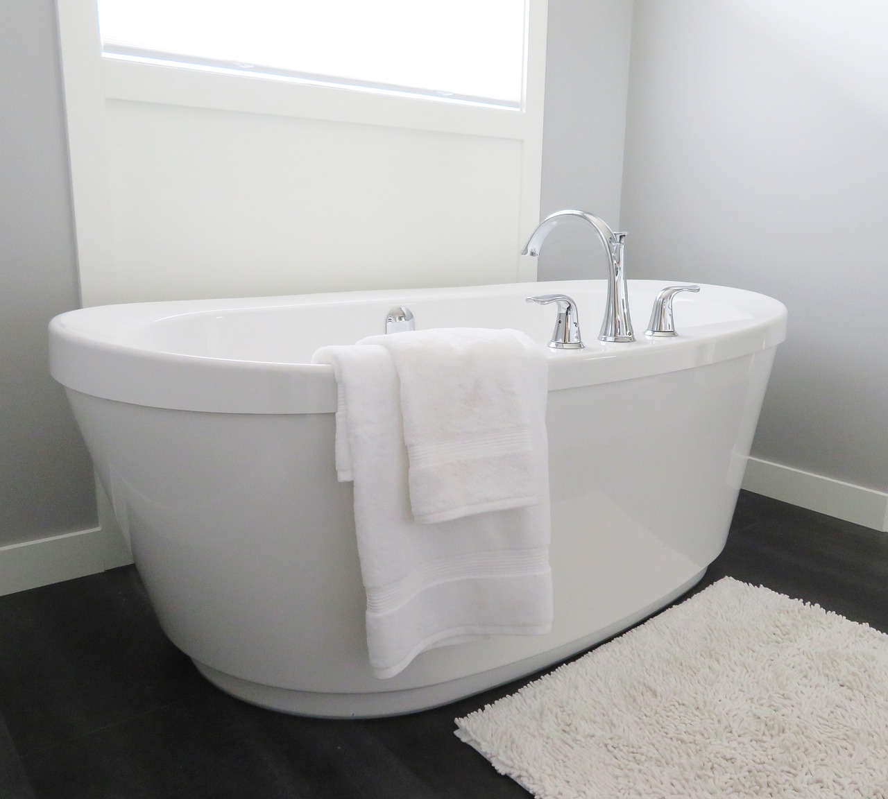 Image - bathtub tub bathroom bath white