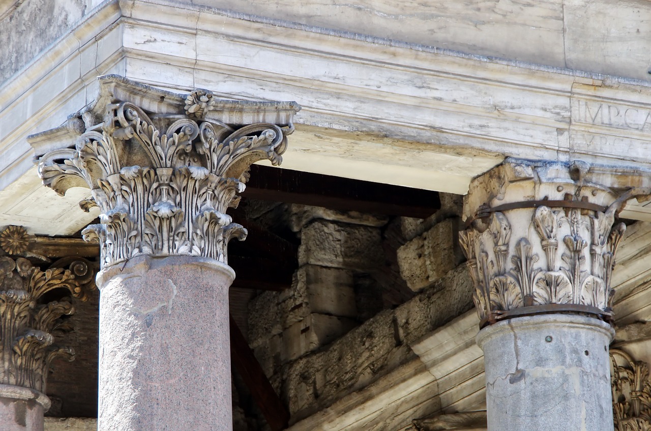 Image - rome pantheon columns capitals