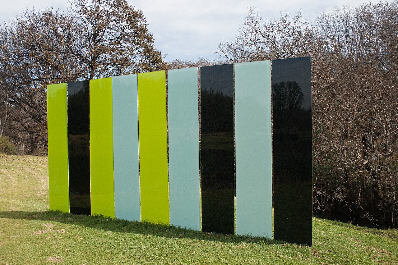 Image - sculpture wall flat panels green