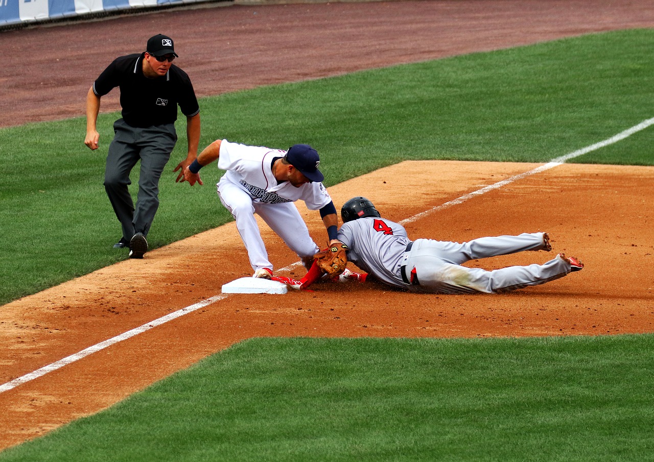 Image - baseball tagged out slide umpire