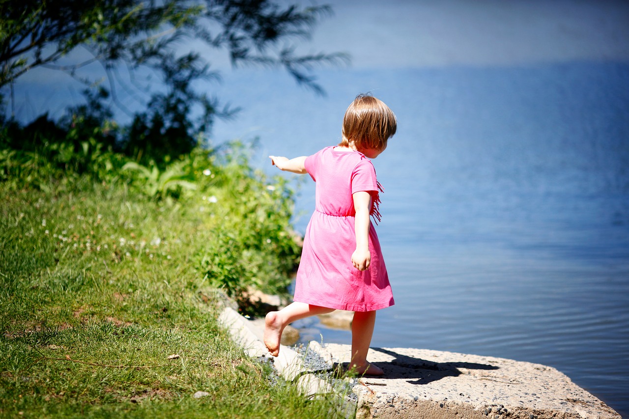 Image - child baby girl water bank pink