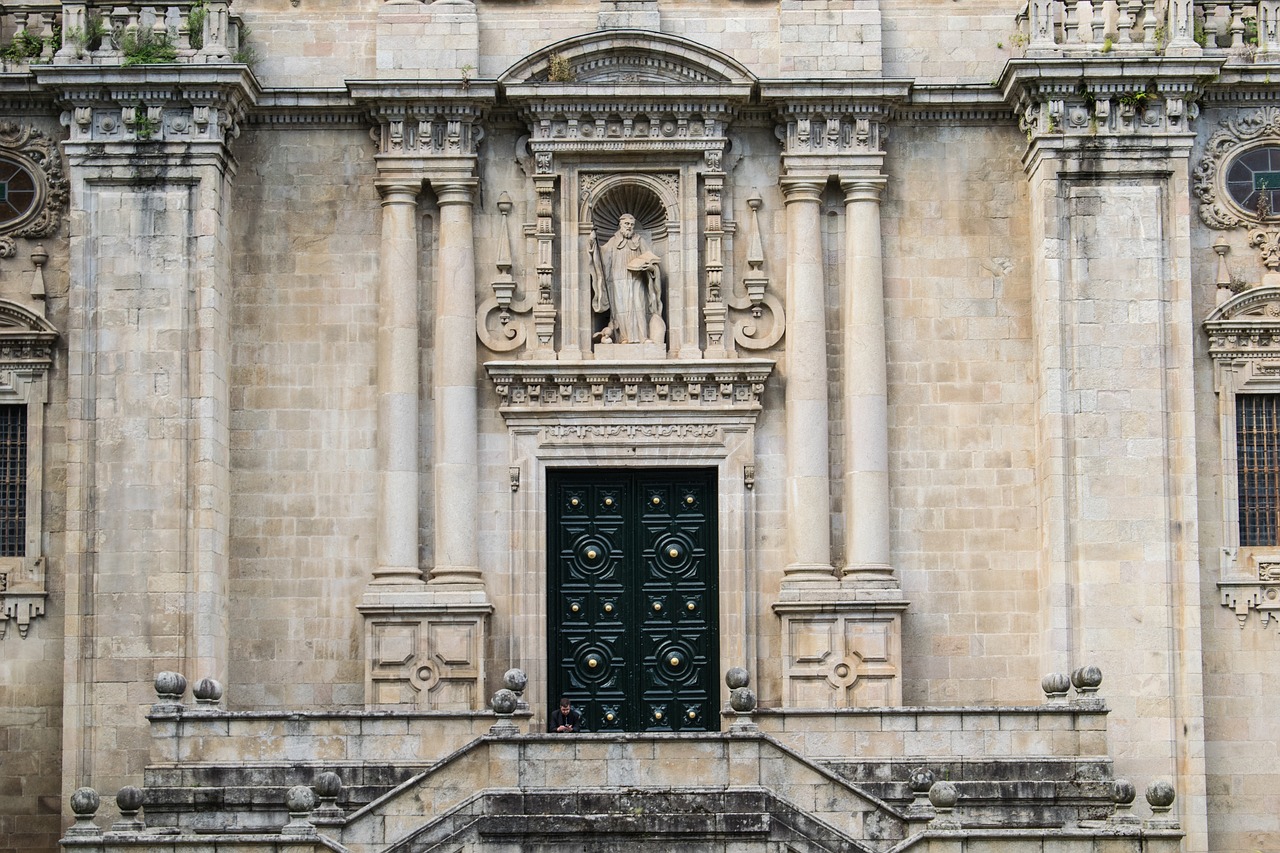 Image - spain buildings historic building