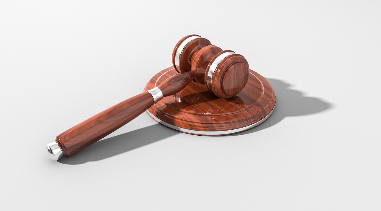 Image - club auction law symbol judge