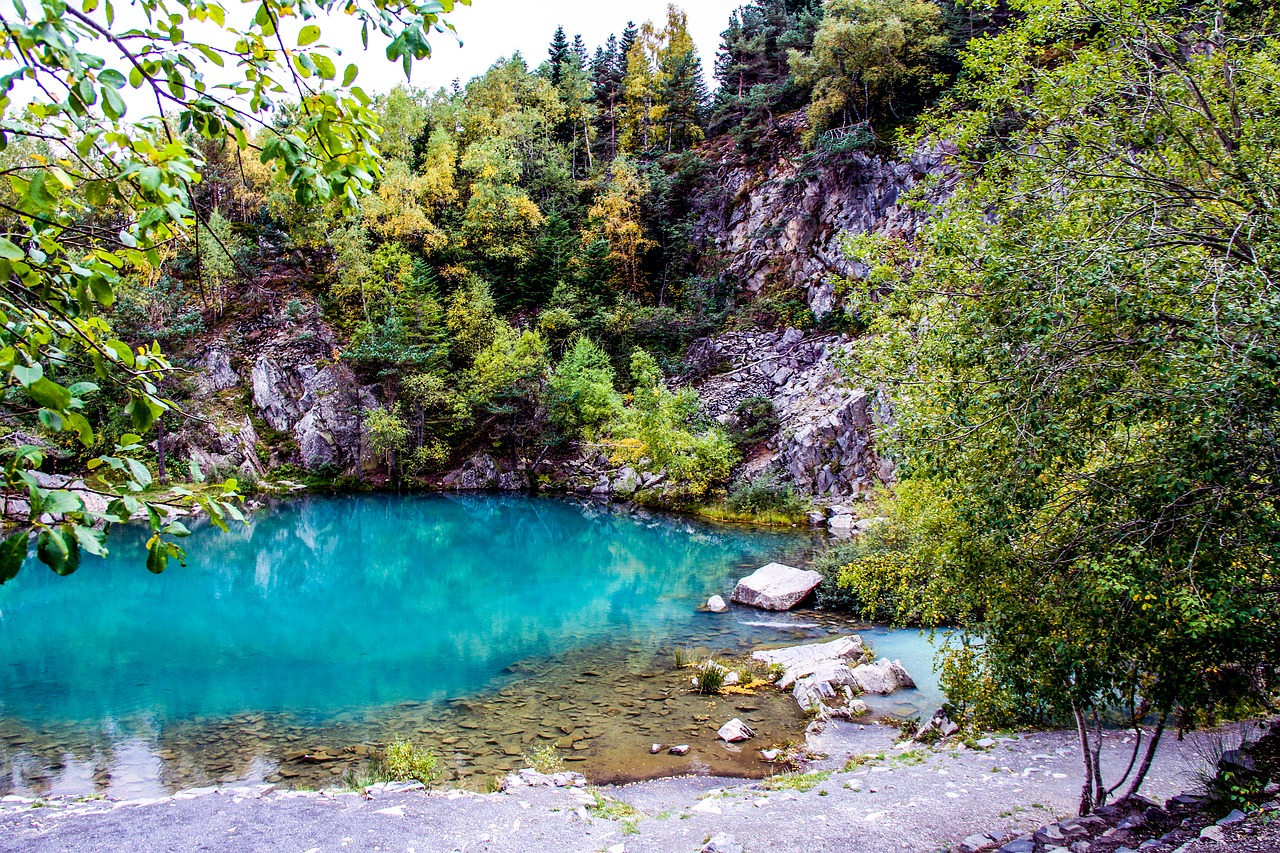 Image - blue lake high loire auvergne