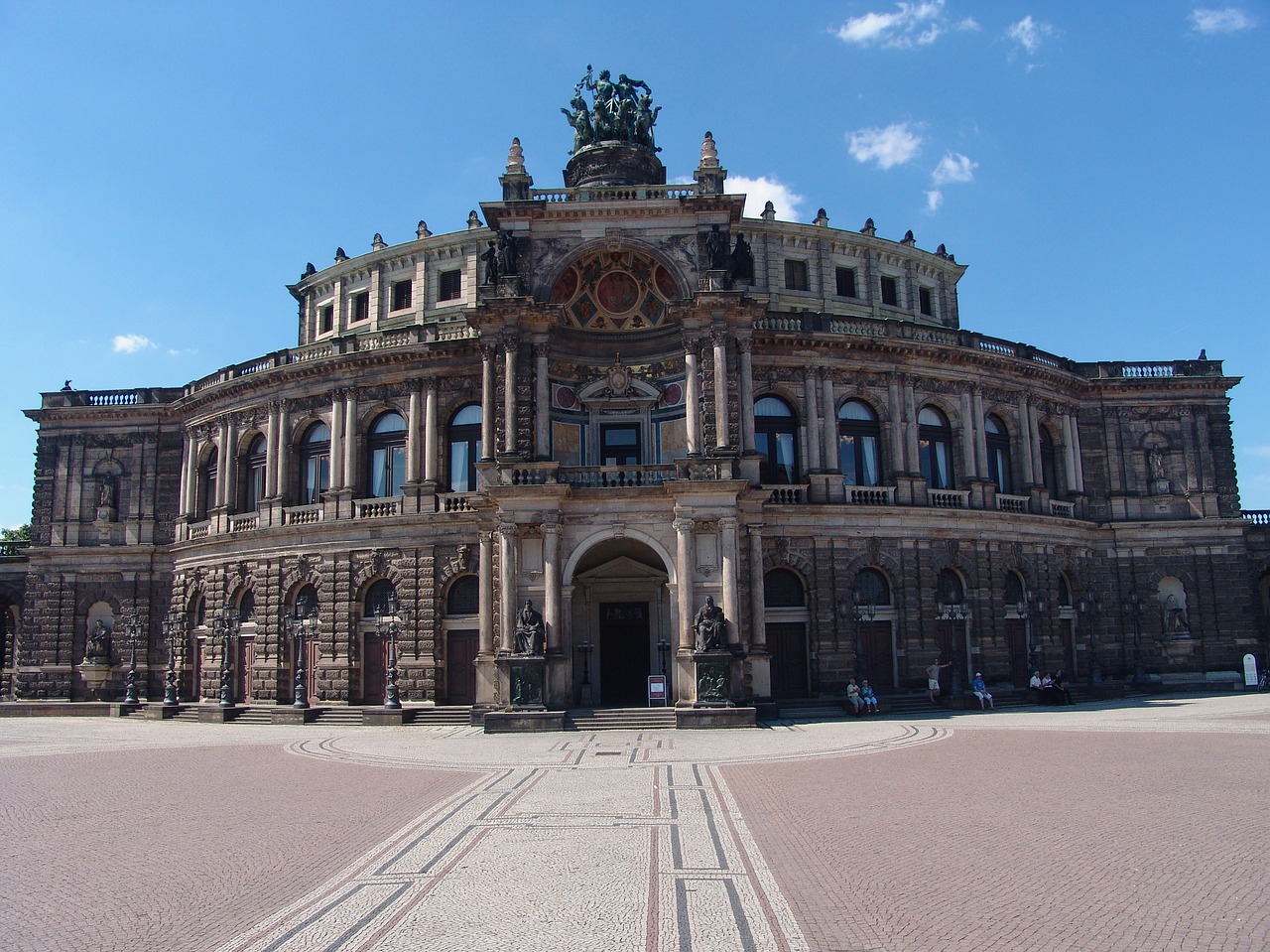 Image - dresden opera historically