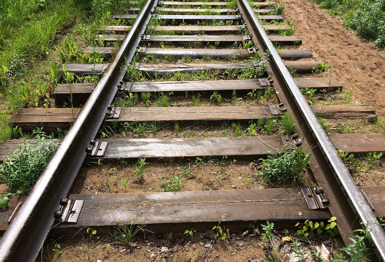 Image - rails railway old the way sleepers