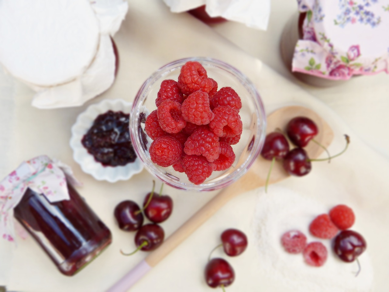 Image - raspberries jam boil down cherries