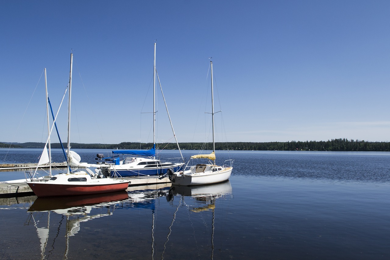 Image - boat boating north canada caribou